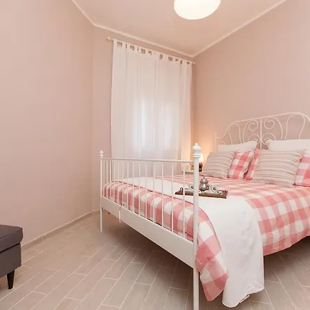 Dafne's House דירה